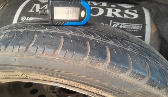 2018 Hyundai Grand i10 MAGNA 1.2 KAPPA VTVT, Petrol, Manual, 1,05,274 km, tyre