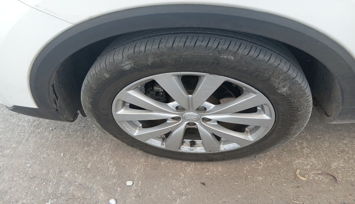 2023 MG ASTOR SMART 1.5 CVT, Petrol, Automatic, 21,140 km, tyre