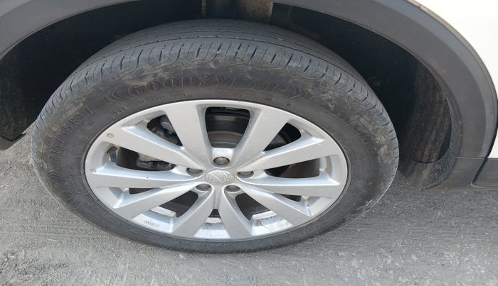 2023 MG ASTOR SMART 1.5 CVT, Petrol, Automatic, 21,140 km, tyre