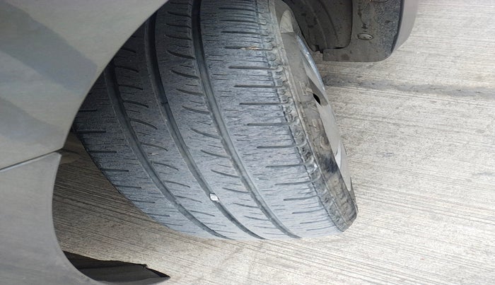 2017 Maruti Celerio VXI CNG, Petrol, Manual, 47,781 km, tyre