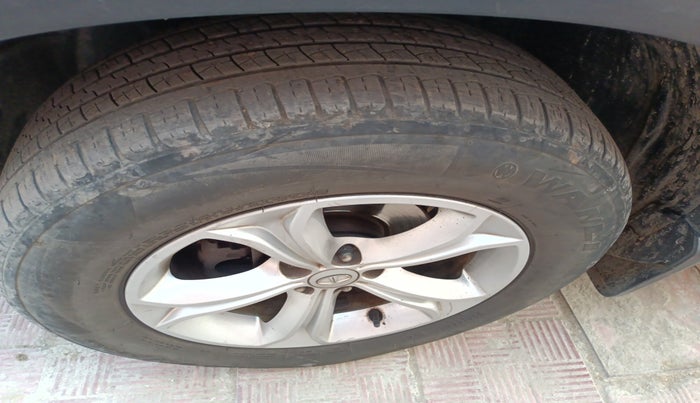 2019 Tata Harrier XZ 2.0L, Diesel, Manual, 1,06,669 km, tyre