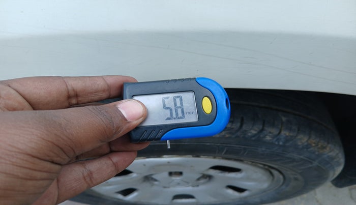 2014 Renault Duster 85 PS RXL DIESEL, Diesel, Manual, 1,29,216 km, tyre