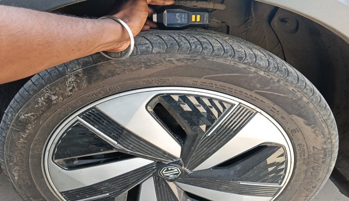 2024 MG ZS EV Exclusive Pro, Electric, Automatic, 13,842 km, tyre