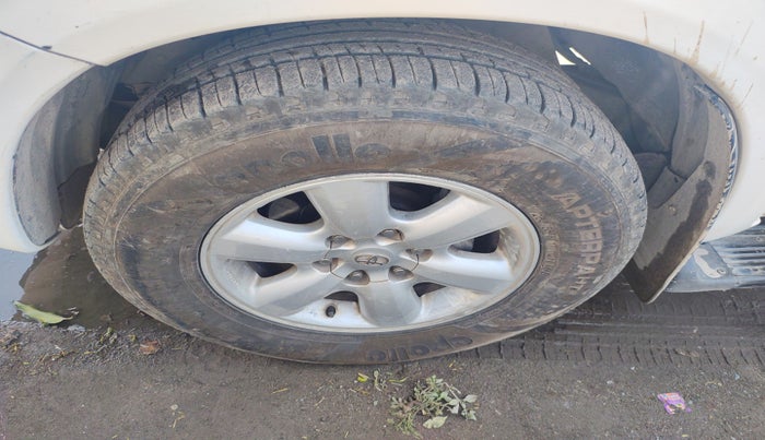 2010 Toyota Fortuner 3.0 4X4 MT, Diesel, Manual, 1,54,173 km, tyre