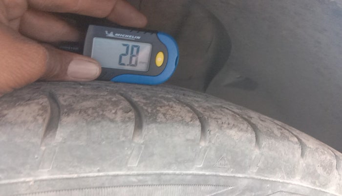 2018 Hyundai Creta SX 1.6 DIESEL, Diesel, Manual, 1,22,114 km, tyre