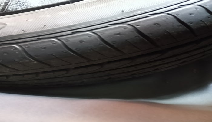 2020 Hyundai VENUE SX 1.0 TURBO, Petrol, Manual, 86,747 km, tyre