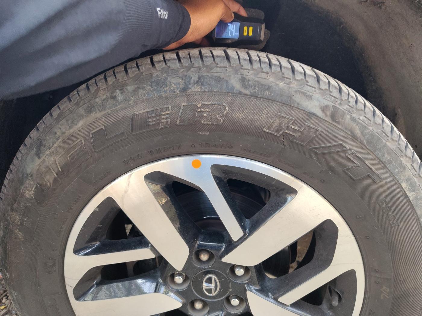 2020 Tata Harrier XZ PLUS 2.0L, Diesel, Manual, 73,172 km, tyre