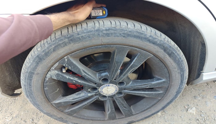 2013 Mercedes Benz E Class E 250 CDI AVANTGARDE, Diesel, Automatic, 55,209 km, tyre