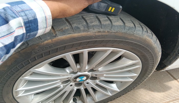 2015 BMW 5 Series 520D LUXURY LINE, Diesel, Automatic, 68,103 km, tyre