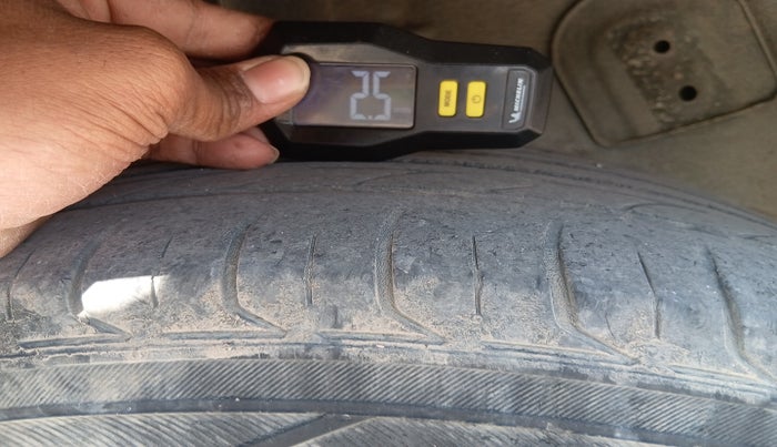 2017 Tata NEXON XZ PLUS DIESEL, Diesel, Manual, 1,29,956 km, tyre