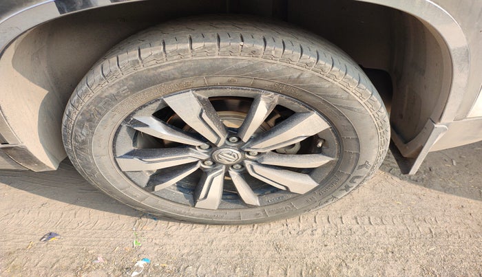 2019 MG HECTOR SHARP 2.0 DIESEL, Diesel, Manual, 86,535 km, tyre