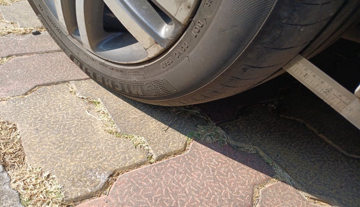 2016 Volkswagen Jetta HIGHLINE TDI AT, Diesel, Automatic, 2,95,860 km, tyre