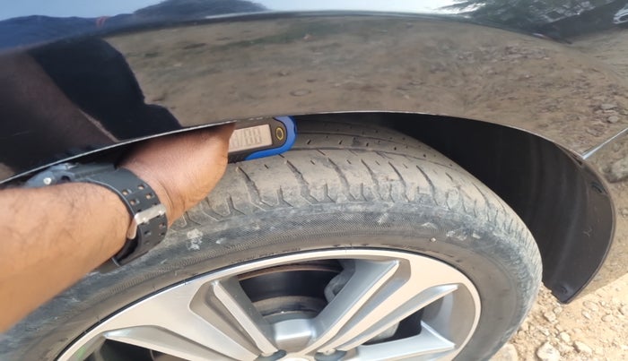 2019 Hyundai Verna 1.6 VTVT SX, Petrol, Manual, 36,865 km, tyre