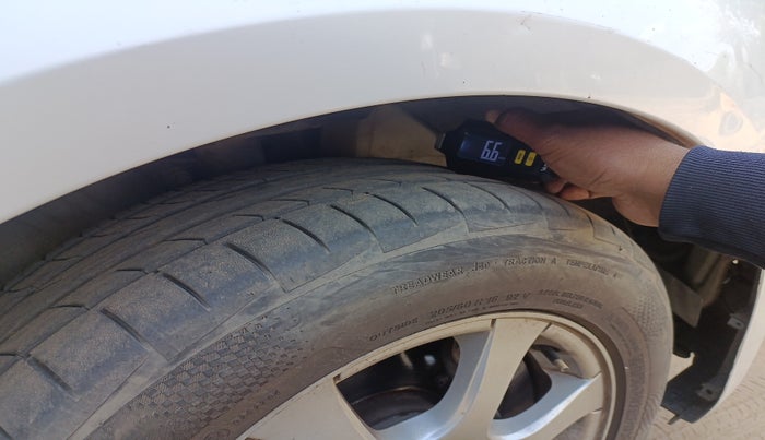 2010 Chevrolet Cruze LTZ AT, Diesel, Automatic, 60,707 km, tyre