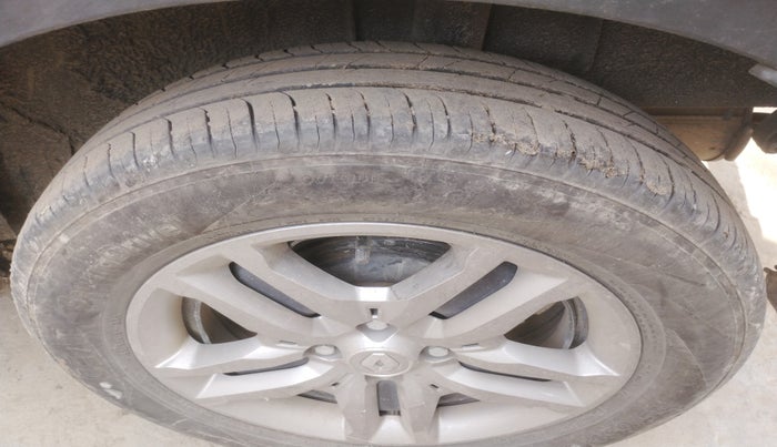 2023 Renault TRIBER RXZ, Petrol, Manual, 11,500 km, tyre