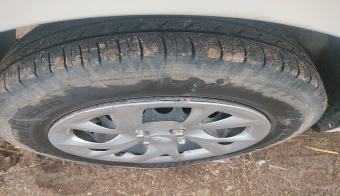 2017 Hyundai Grand i10 SPORTZ U2 1.2 CRDI, Diesel, Manual, 83,055 km, tyre