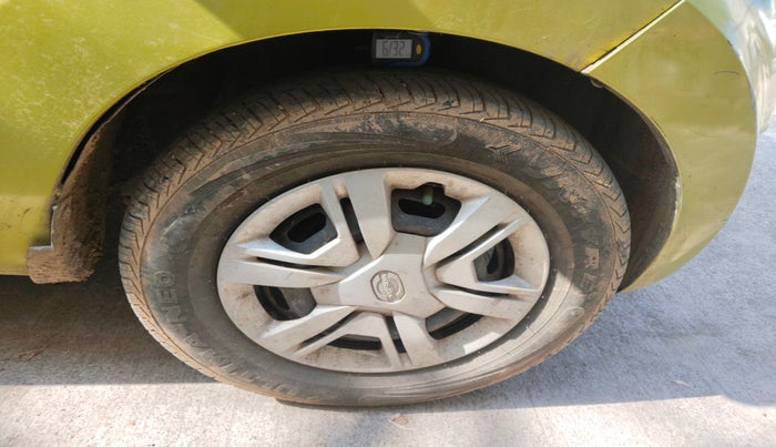 2016 Datsun Redi Go T (O), Petrol, Manual, 27,948 km, tyre