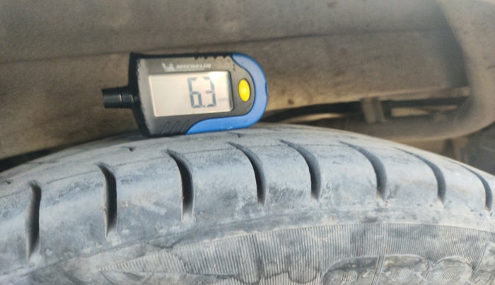 2014 Maruti Alto K10 VXI, Petrol, Manual, 1,75,003 km, tyre