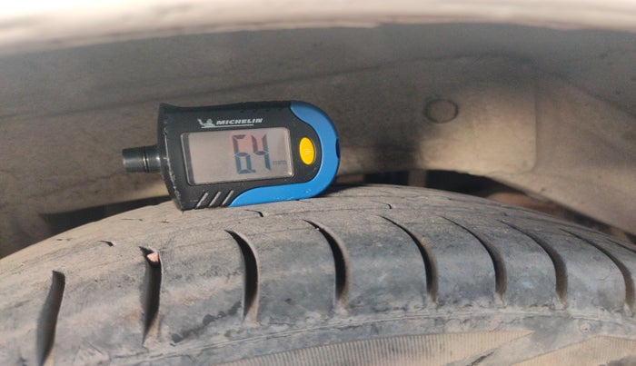 2014 Maruti Alto K10 VXI, Petrol, Manual, 1,75,003 km, tyre