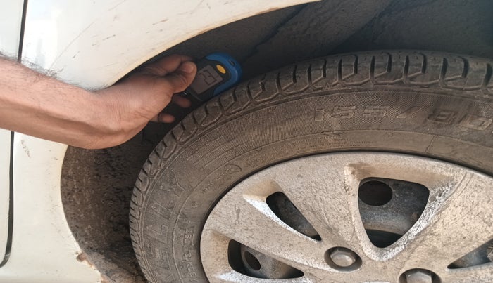 2010 Hyundai i10 MAGNA 1.2, Petrol, Manual, 1,50,965 km, tyre