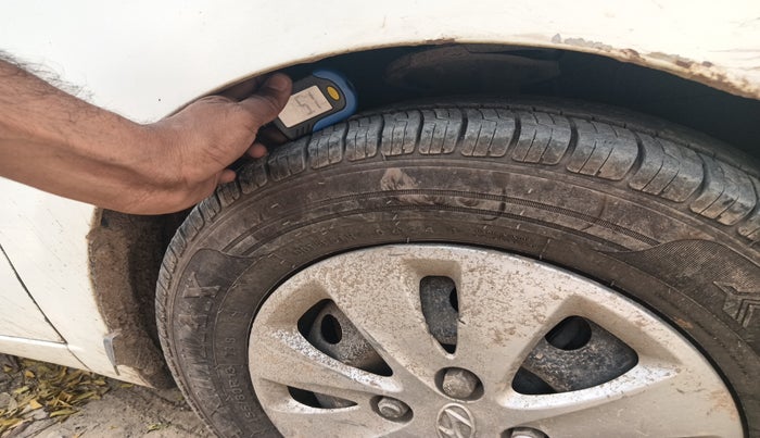 2010 Hyundai i10 MAGNA 1.2, Petrol, Manual, 1,50,965 km, tyre