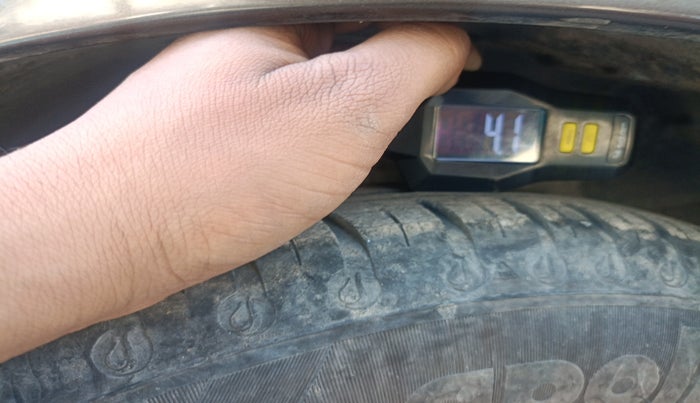 2021 Datsun Redi Go T, Petrol, Manual, 16,495 km, tyre