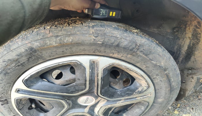 2018 Tata NEXON XM PETROL, Petrol, Manual, 1,09,164 km, tyre