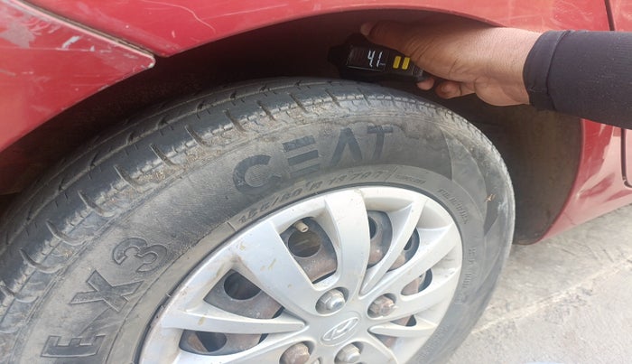 2013 Hyundai i10 MAGNA 1.2, Petrol, Manual, 1,28,979 km, tyre