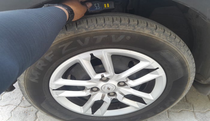 2021 Renault TRIBER RXL MT, Petrol, Manual, 15,390 km, tyre