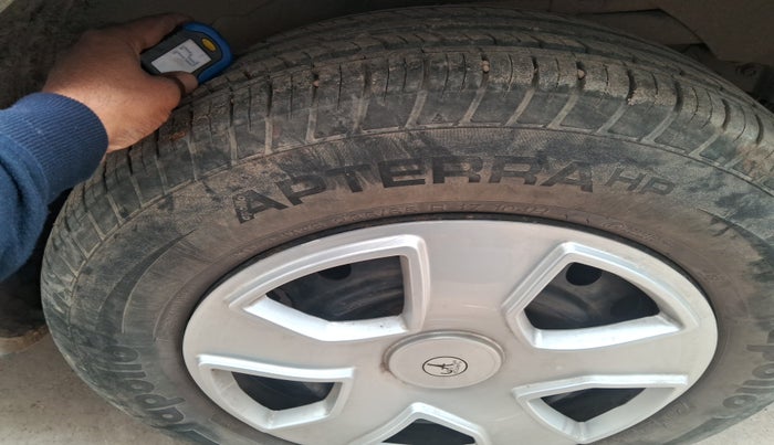 2015 Mahindra XUV500 W6, Diesel, Manual, 63,215 km, tyre