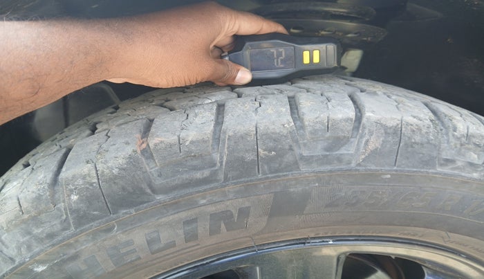 2012 Landrover Freelander 2 TD4 SE, Diesel, Automatic, 86,613 km, tyre