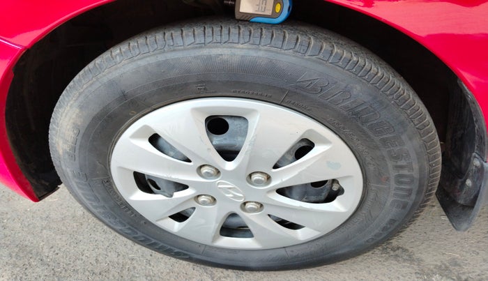 2011 Hyundai i10 MAGNA 1.2, Petrol, Manual, 86,242 km, tyre