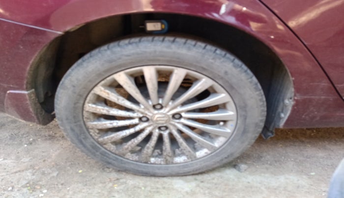 2016 Maruti Ciaz ZDI SHVS, Diesel, Manual, 96,887 km, tyre