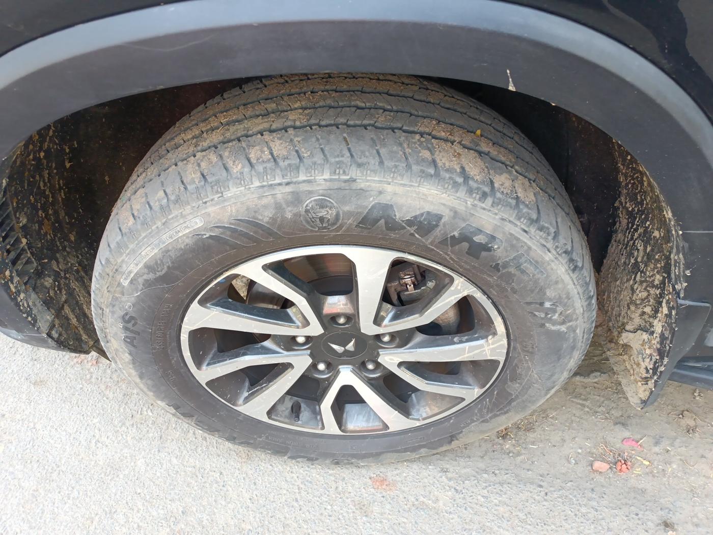 2022 Mahindra SCORPIO-N Z8 L PETROL AT 7 STR, Petrol, Automatic, 29,290 km, tyre
