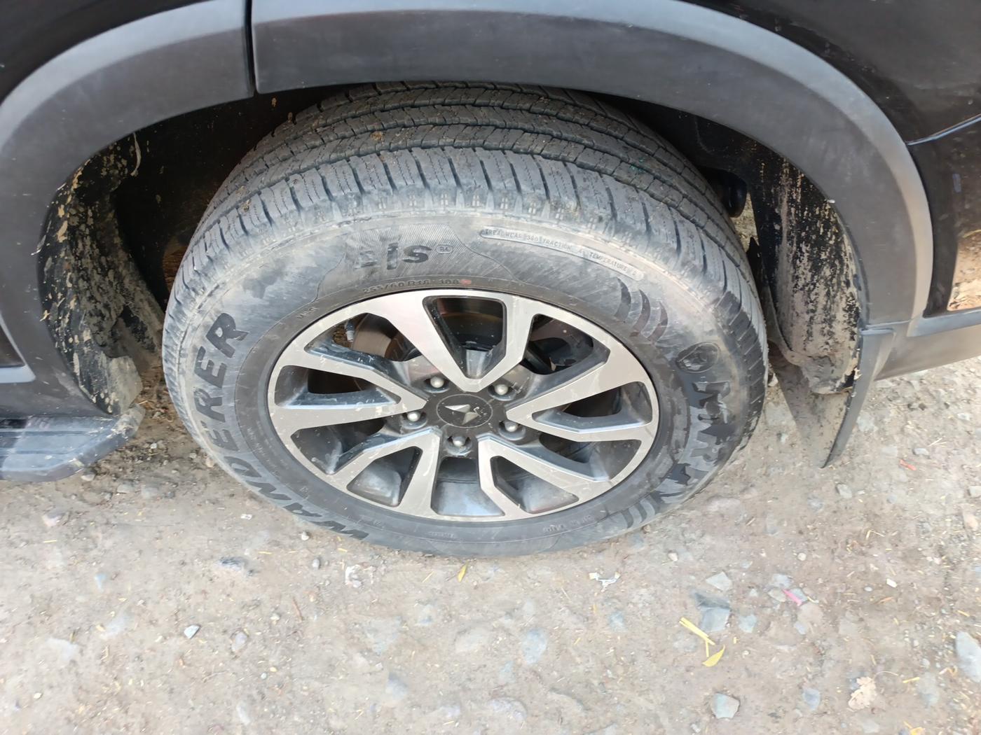 2022 Mahindra SCORPIO-N Z8 L PETROL AT 7 STR, Petrol, Automatic, 29,290 km, tyre