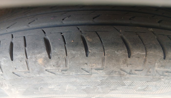 2022 Maruti IGNIS ZETA 1.2, Petrol, Manual, 21,851 km, tyre