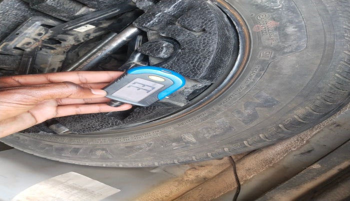 2016 Volkswagen Ameo COMFORTLINE 1.5 AT, Diesel, Automatic, 75,145 km, tyre