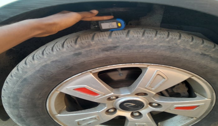 2012 Mahindra XUV500 W6, Diesel, Manual, 82,000 km, tyre