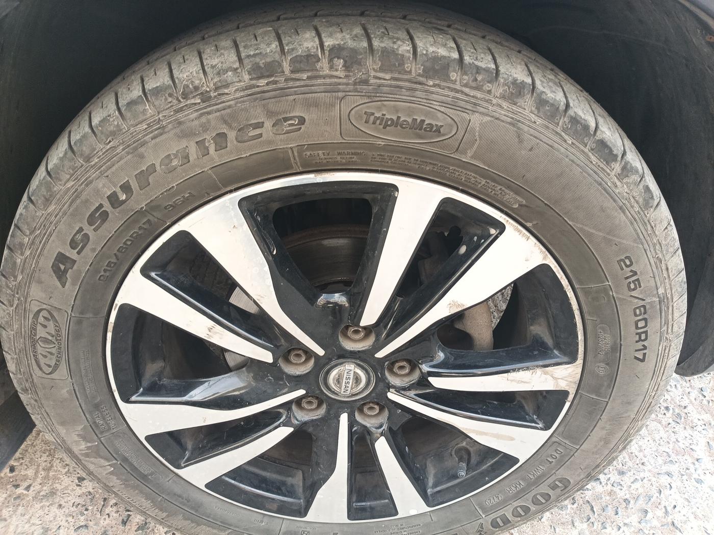2019 Nissan Kicks XV PREMIUM DIESEL, Diesel, Manual, 61,400 km, tyre