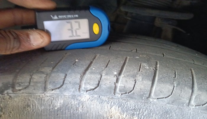 2013 BMW X3 XDRIVE 20D, Diesel, Automatic, 1,08,687 km, tyre