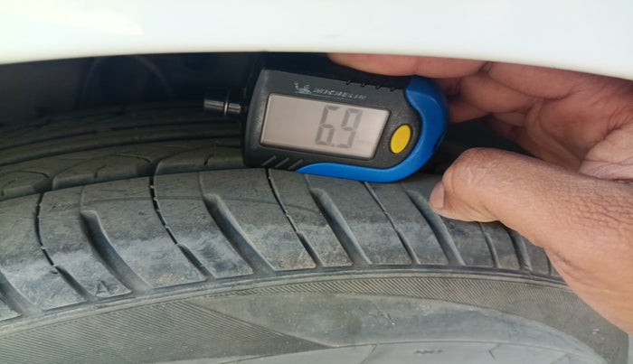 2021 Tata TIGOR XZ PETROL, Petrol, Manual, 1,06,562 km, tyre