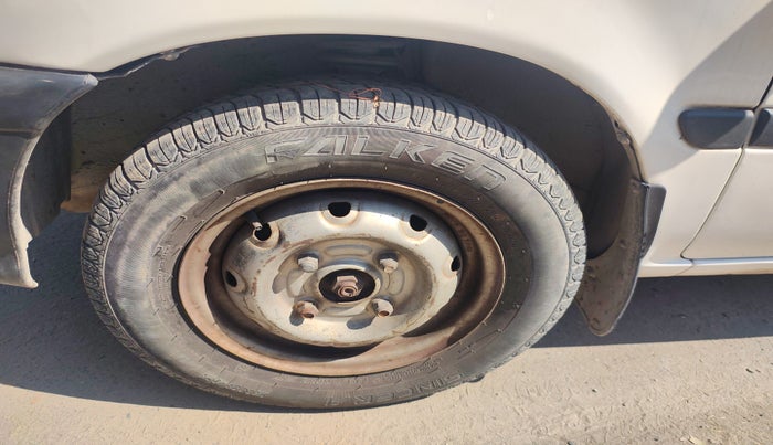 2001 Maruti Zen LX, Petrol, Manual, 80,603 km, tyre