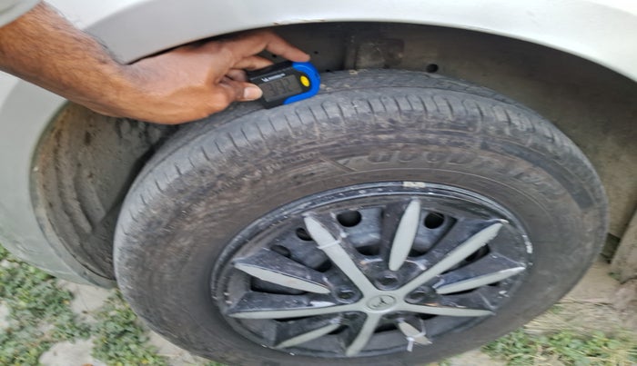 2016 Maruti Swift VXI, Petrol, Manual, 85,127 km, tyre