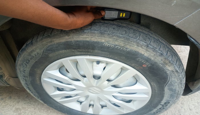 2023 Maruti Swift LXI, Petrol, Manual, 26,959 km, tyre