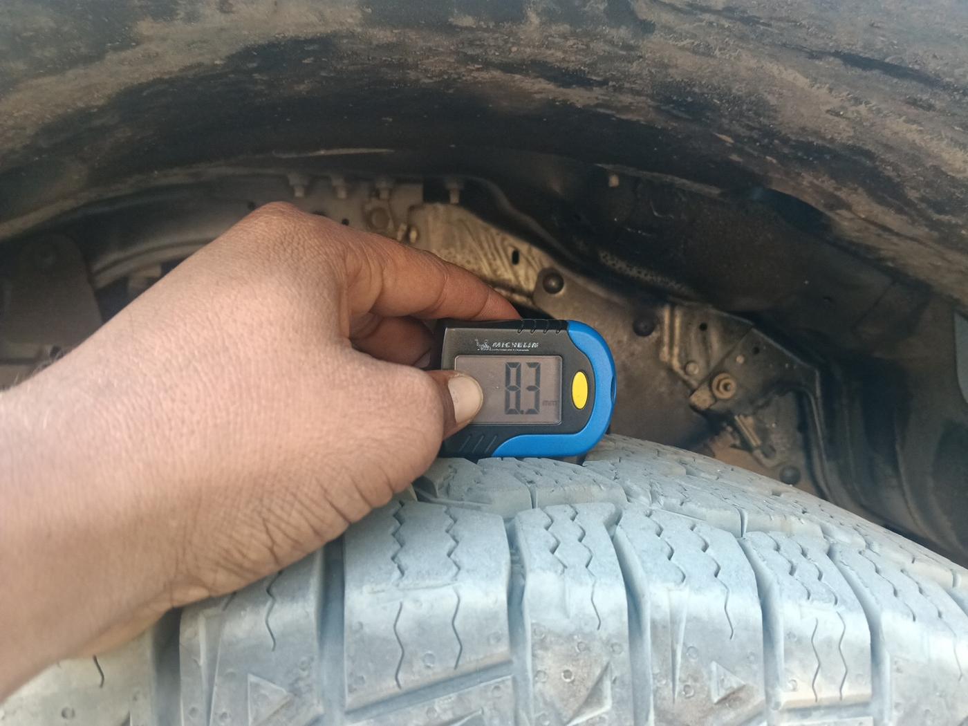 2019 Ford Endeavour TITANIUM PLUS 2.2 4X2 AT SUNROOF, Diesel, Automatic, 88,375 km, tyre