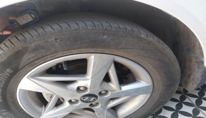2024 Hyundai Verna S MT 1.5 MPI, Petrol, Manual, 15,020 km, tyre