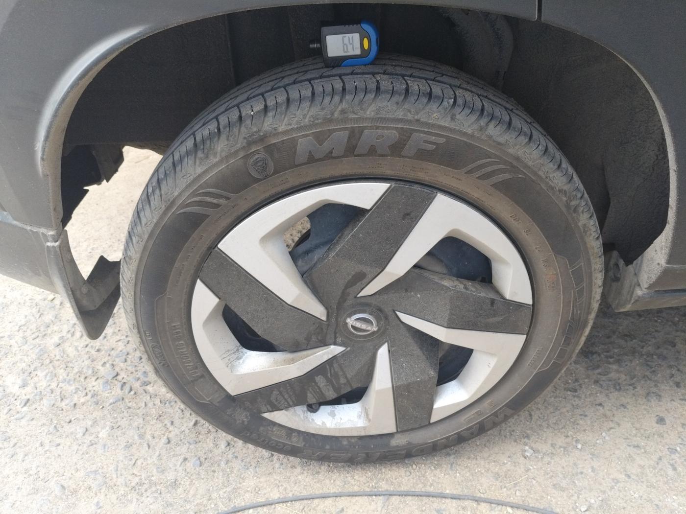 2022 Nissan MAGNITE XL, Petrol, Manual, 6,413 km, tyre