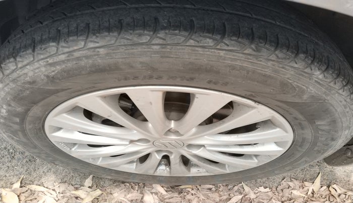 2020 Maruti Ciaz DELTA 1.5 SHVS MT PETROL, Petrol, Manual, 54,434 km, tyre