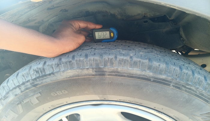 2012 Tata Safari 4X2 LX DICOR, Diesel, Manual, 1,18,235 km, tyre