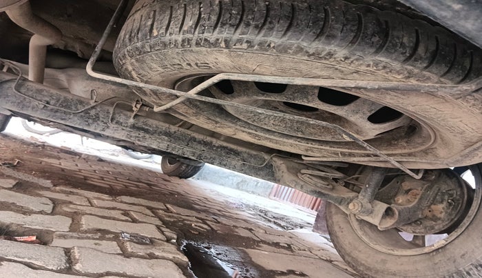 2014 Nissan Terrano XL (D), Diesel, Manual, 1,10,198 km, tyre